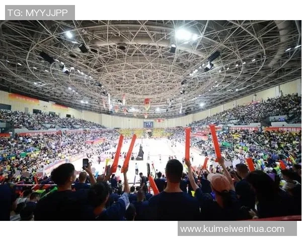 以奖杯为象征的荣誉与奋斗之路：探索体育赛事背后的精神力量与文化价值